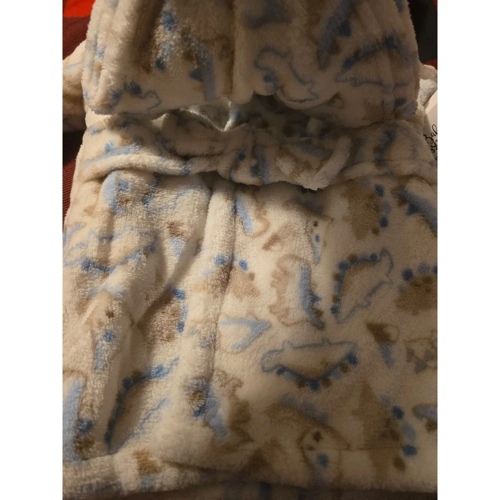 Baby Essentials Baby Boys Plush Robe With Snuggle Toy 0-9 Months